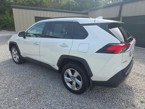 Blizzard Pearl 2020 Toyota RAV4 Hybrid Limited