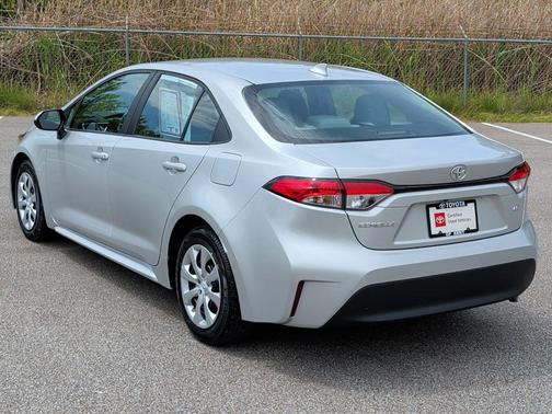 Classic Silver Metallic 2023 Toyota Corolla LE