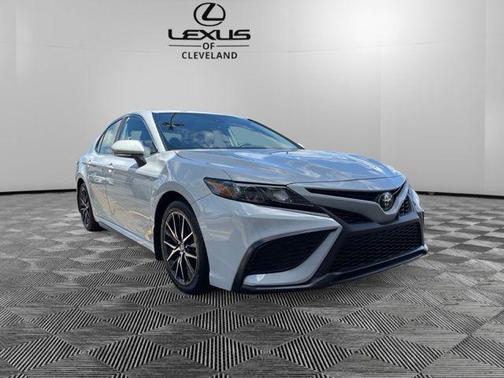 Ice Edge 2023 Toyota Camry SE