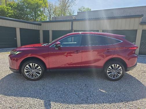 Ruby Flare Pearl 2024 Toyota Venza XLE