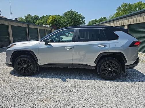 2023 Toyota RAV4 Hybrid SE