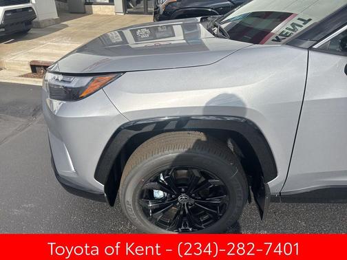 2025 Toyota RAV4 Hybrid SE