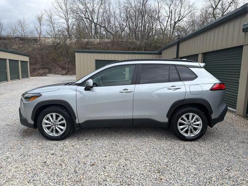 Sonic Silver 2023 Toyota Corolla Cross LE