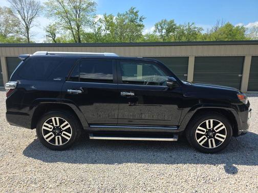 Midnight Black Metallic 2016 Toyota 4Runner Limited