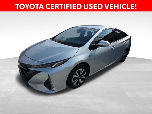 Classic Silver Metallic 2018 Toyota Prius Prime Plus