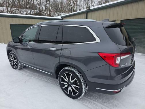 2020 Honda Pilot Touring 8-Passenger