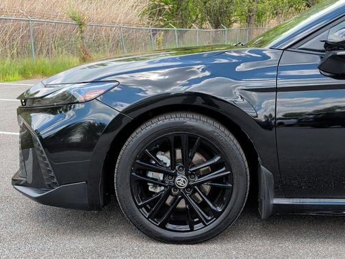 Midnight Black Metallic 2025 Toyota Camry SE