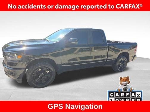 Diamond Black Crystal Pearlcoat 2024 RAM 1500 Big Horn/Lone Star