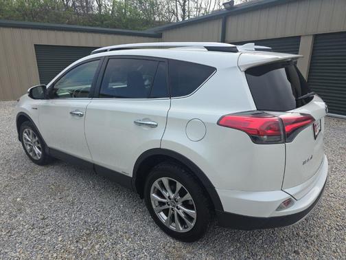 Blizzard Pearl 2016 Toyota RAV4 Hybrid Limited