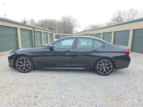 Black Sapphire Metallic 2023 BMW 540 i xDrive