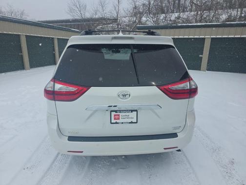 2017 Toyota Sienna Limited Premium