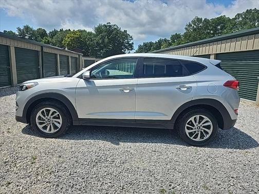 2018 Hyundai TUCSON SE