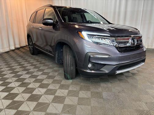 2022 Honda Pilot Touring 8-Passenger
