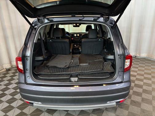 2022 Honda Pilot Touring 8-Passenger