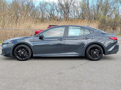 Underground 2025 Toyota Camry SE