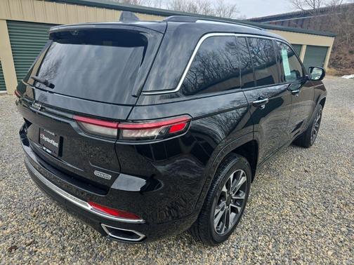 2023 Jeep Grand Cherokee Overland