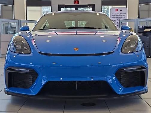 2022 Porsche 718 Cayman GT4