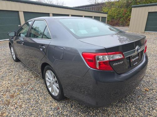 2014 Toyota Camry Hybrid XLE