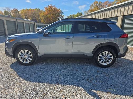 2023 Toyota Corolla Cross LE