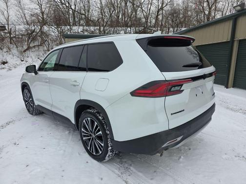 2025 Toyota Grand Highlander Hybrid Limited MAX