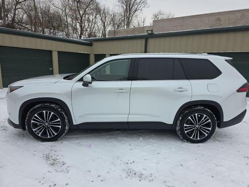 2025 Toyota Grand Highlander Hybrid Limited MAX