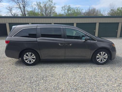 Modern Steel Metallic 2016 Honda Odyssey SE