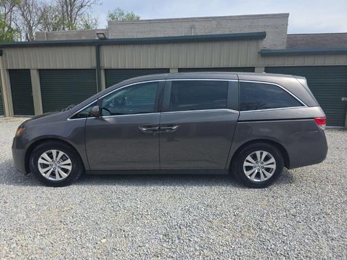 Modern Steel Metallic 2016 Honda Odyssey SE