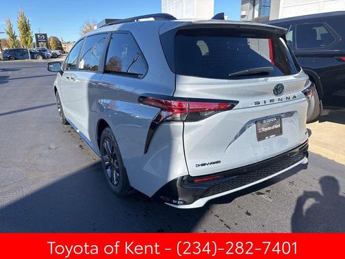 2025 Toyota Sienna XSE 7 Passenger