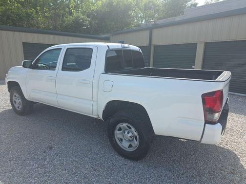 Ice 2023 Toyota Tacoma SR