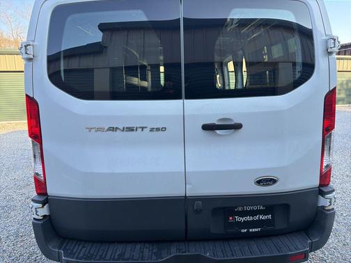 Oxford White 2016 Ford Transit-250 Base