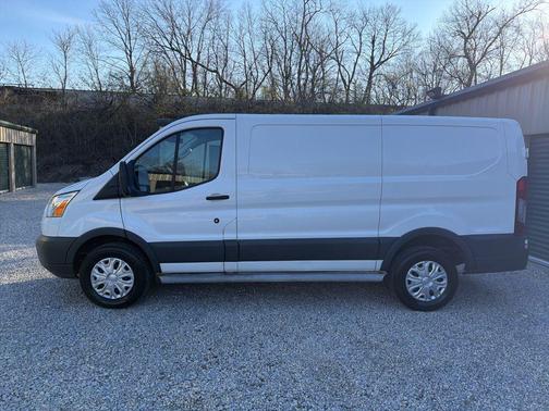 Oxford White 2016 Ford Transit-250 Base