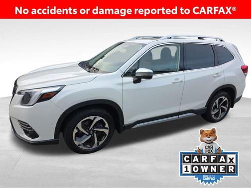 Crystal White Pearl 2024 Subaru Forester Touring