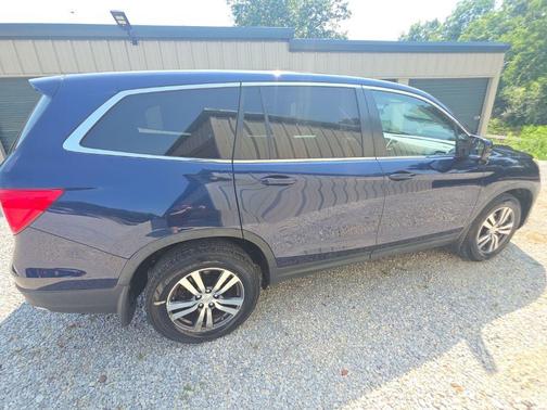 2017 Honda Pilot EX