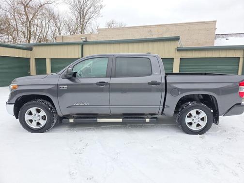 2020 Toyota Tundra SR5