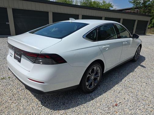 Platinum White Pearl 2024 Honda Accord EX
