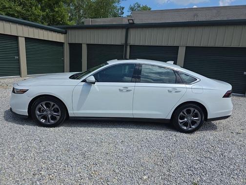 Platinum White Pearl 2024 Honda Accord EX