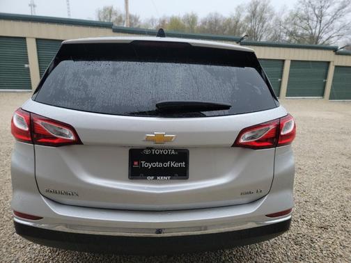 Photo 4 of 23 of 2020 Chevrolet Equinox 1LT