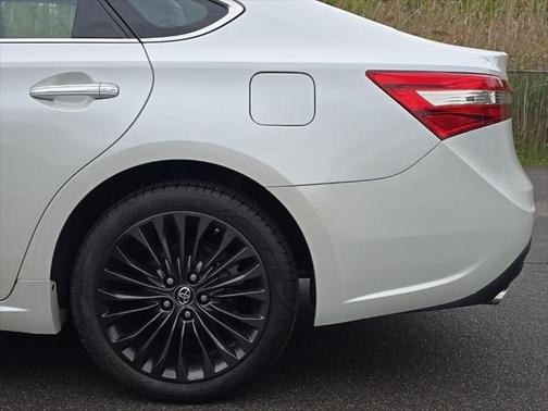 2017 Toyota Avalon Touring