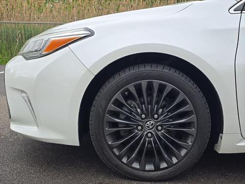 2017 Toyota Avalon Touring