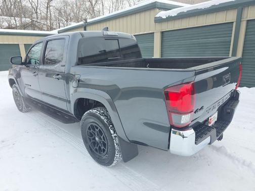 2022 Toyota Tacoma SR5