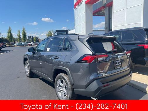 2025 Toyota RAV4 XLE