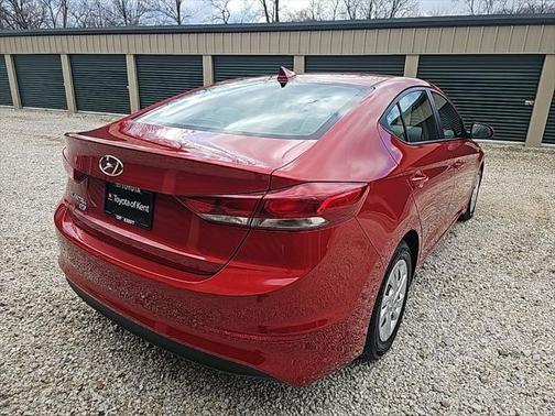 2018 Hyundai ELANTRA SE
