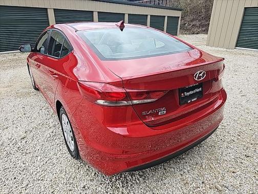 2018 Hyundai ELANTRA SE
