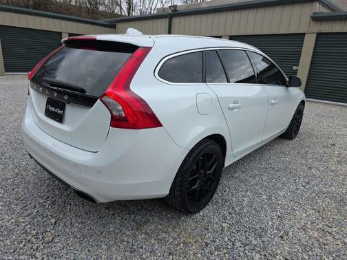 Crystal White Pearl 2015 Volvo V60 T5 Premier Plus