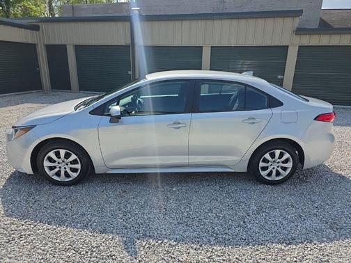 Classic Silver Metallic 2026 Toyota Corolla LE