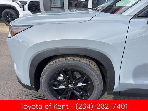 2026 Toyota Highlander Hybrid Base