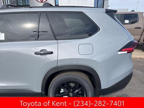 2026 Toyota Highlander Hybrid Base