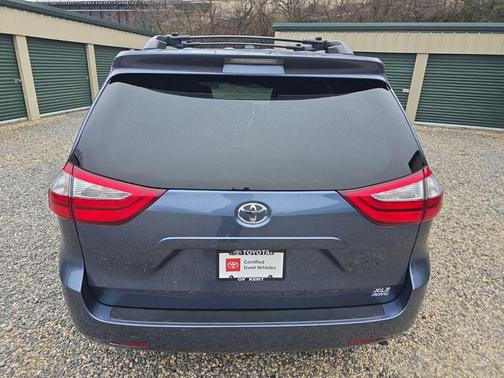 2015 Toyota Sienna XLE
