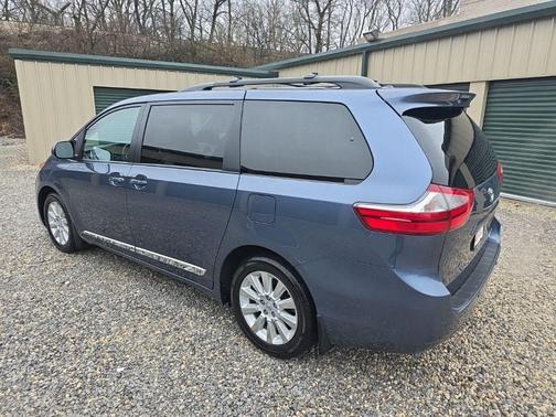 2015 Toyota Sienna XLE