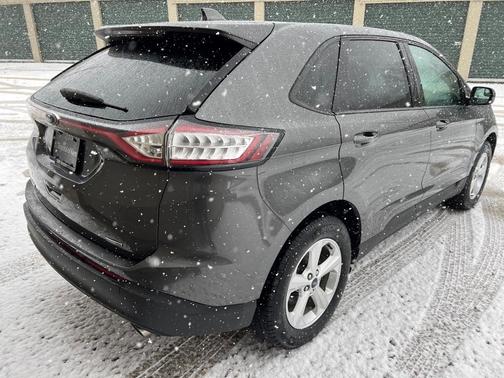 Photo 5 of 23 of 2018 Ford Edge SE